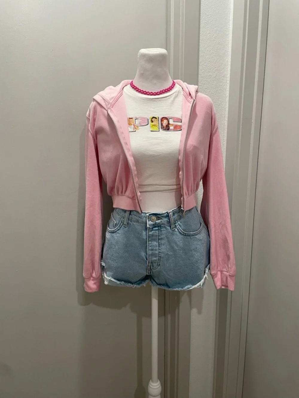 H&M Divided Pink Velour Cropped Zip-Up Hoodie - S - Picture 5 of 14